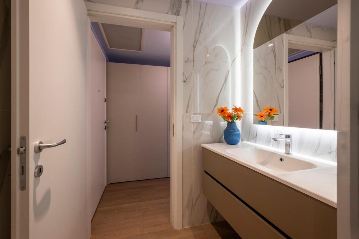Duomo Design - Bilocale-wifi-aircon Appartamento *